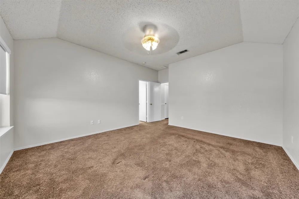 1017 Aaron Drive Burleson, TX 76028