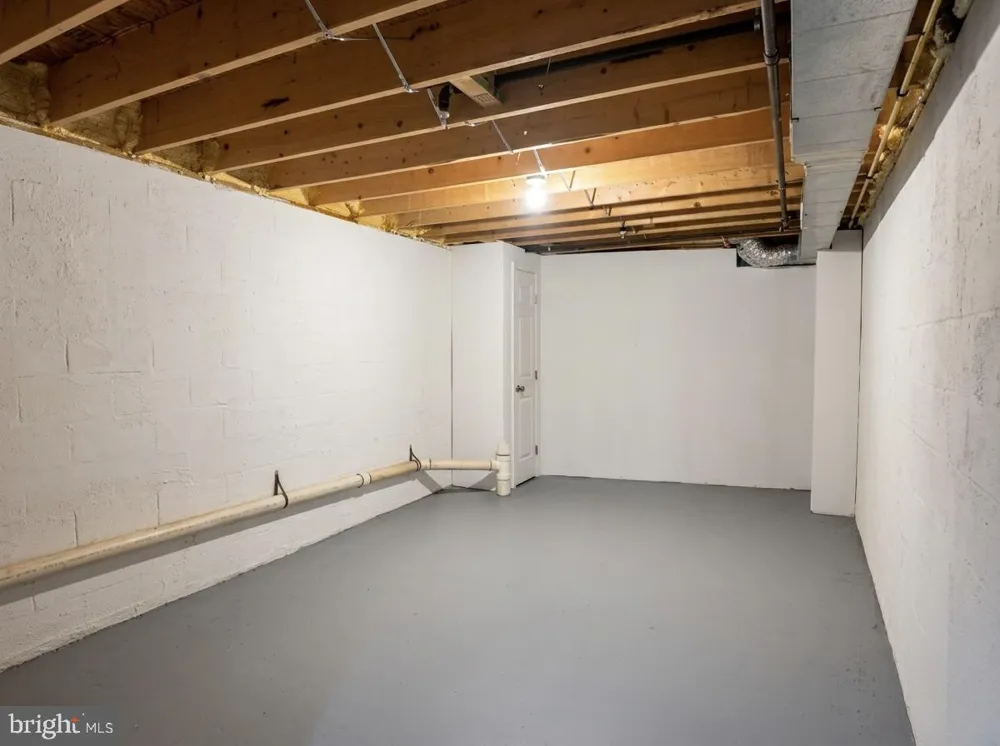 2410 E FAYETTE STREET Baltimore, MD 21224