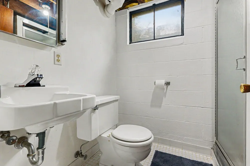 1725 Avalon Avenue Saginaw, MI 48638
