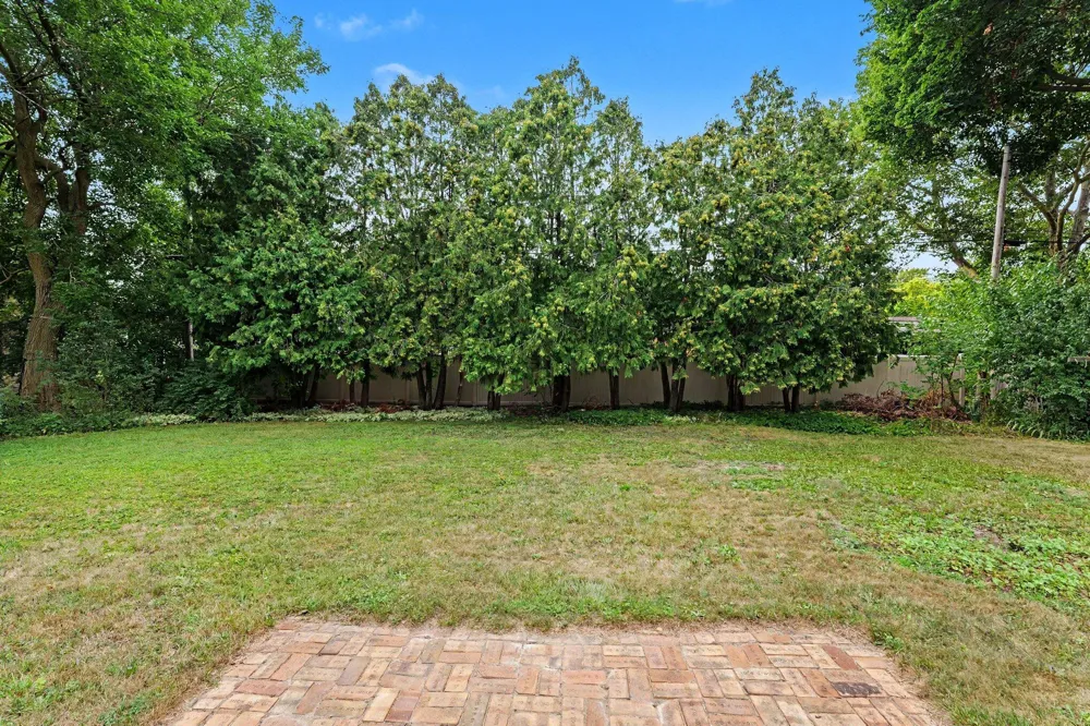 1725 Avalon Avenue Saginaw, MI 48638