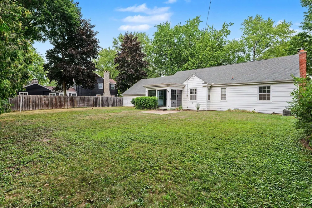 1725 Avalon Avenue Saginaw, MI 48638