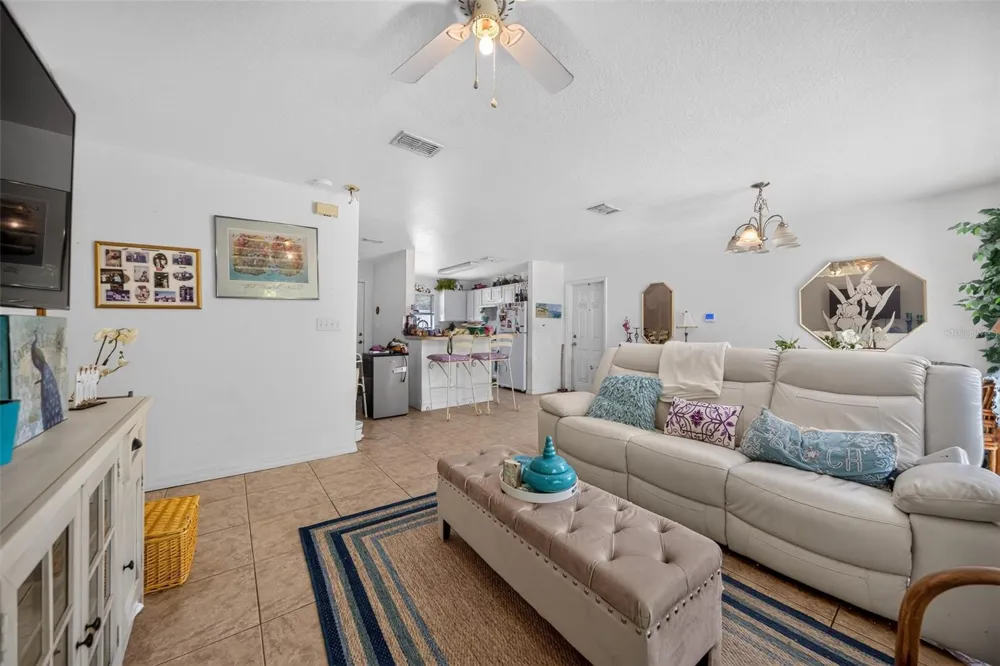 804 WALNUT PLACE Altamonte Springs, FL 32701