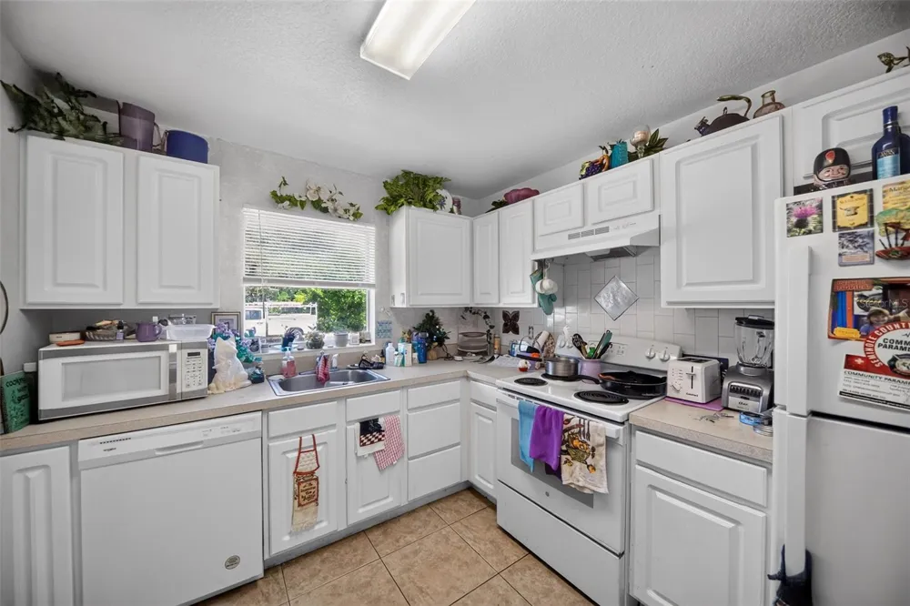 804 WALNUT PLACE Altamonte Springs, FL 32701
