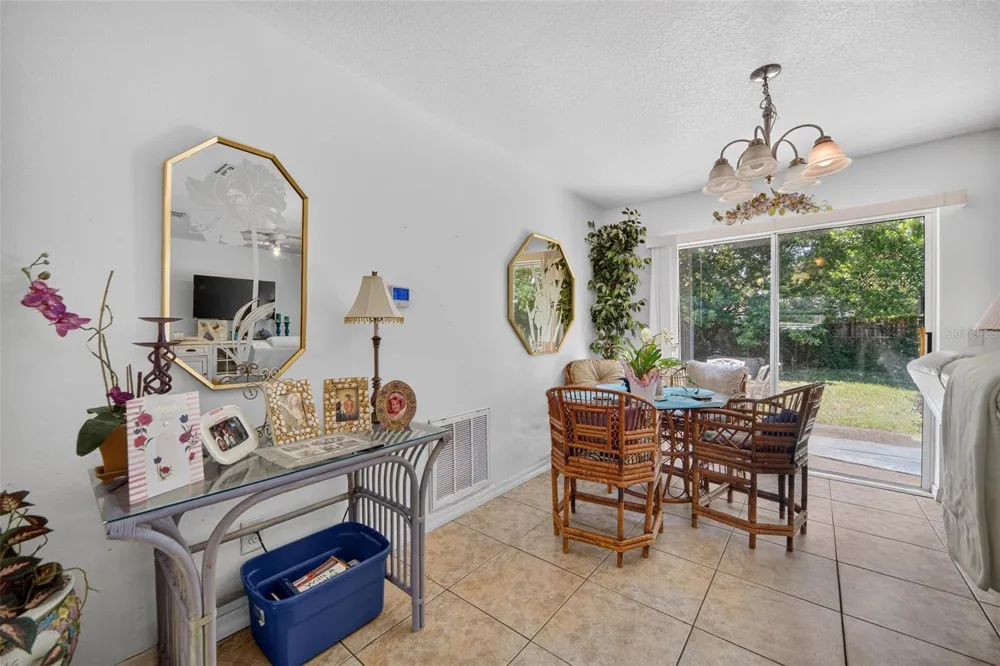 804 WALNUT PLACE Altamonte Springs, FL 32701