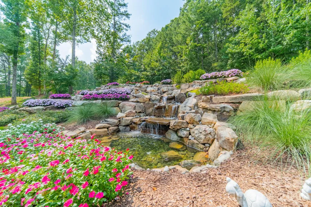 1725 Turtlewood Drive Waxhaw, NC 28173