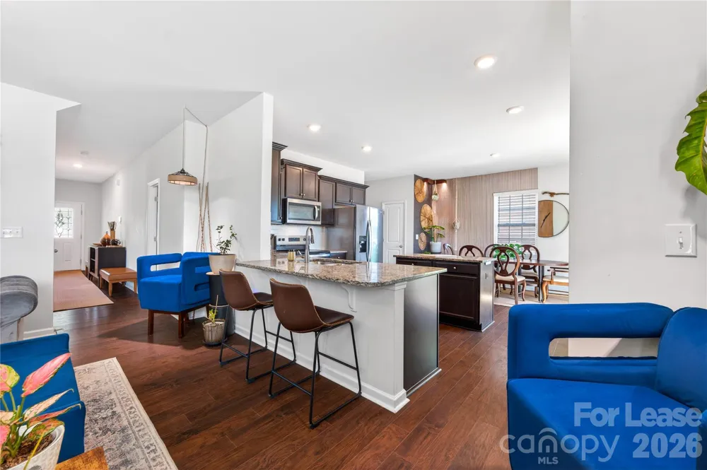 10008 Brawley Lane Charlotte, NC 28215