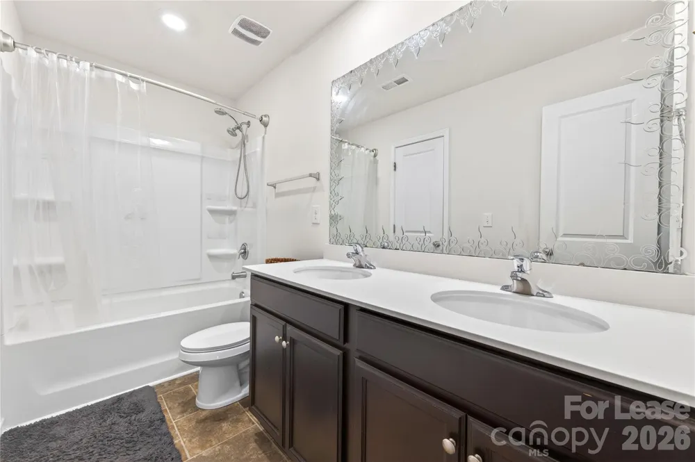 10008 Brawley Lane Charlotte, NC 28215