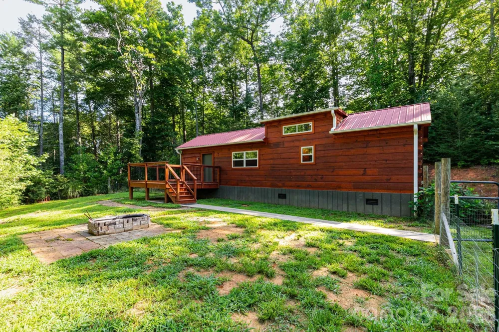 24 Old Berlin Way Black Mountain, NC 28711