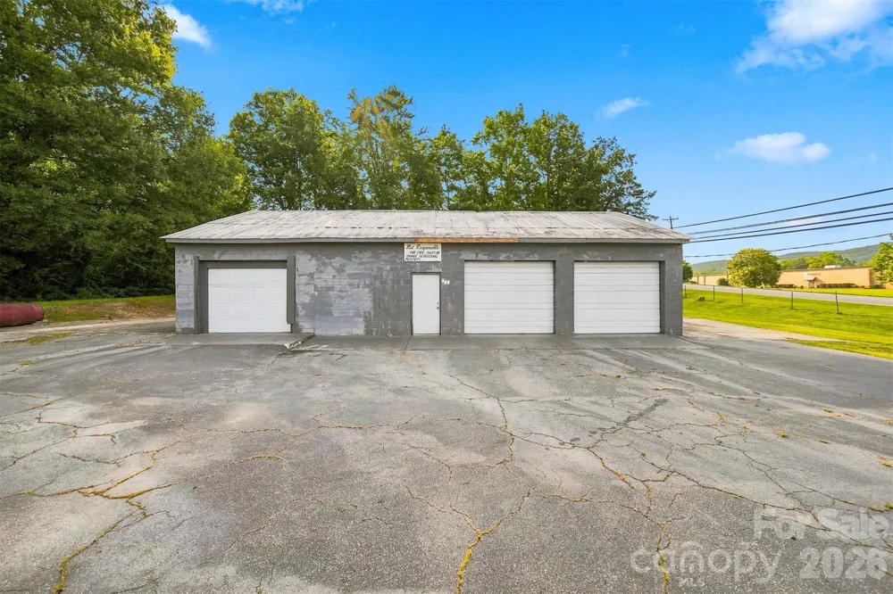 100 Refour Road NE Valdese, NC 28690