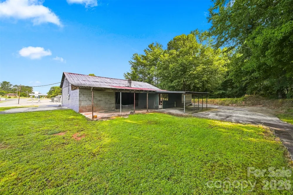 100 Refour Road NE Valdese, NC 28690
