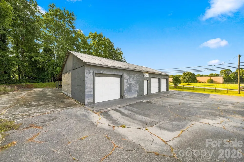100 Refour Road NE Valdese, NC 28690