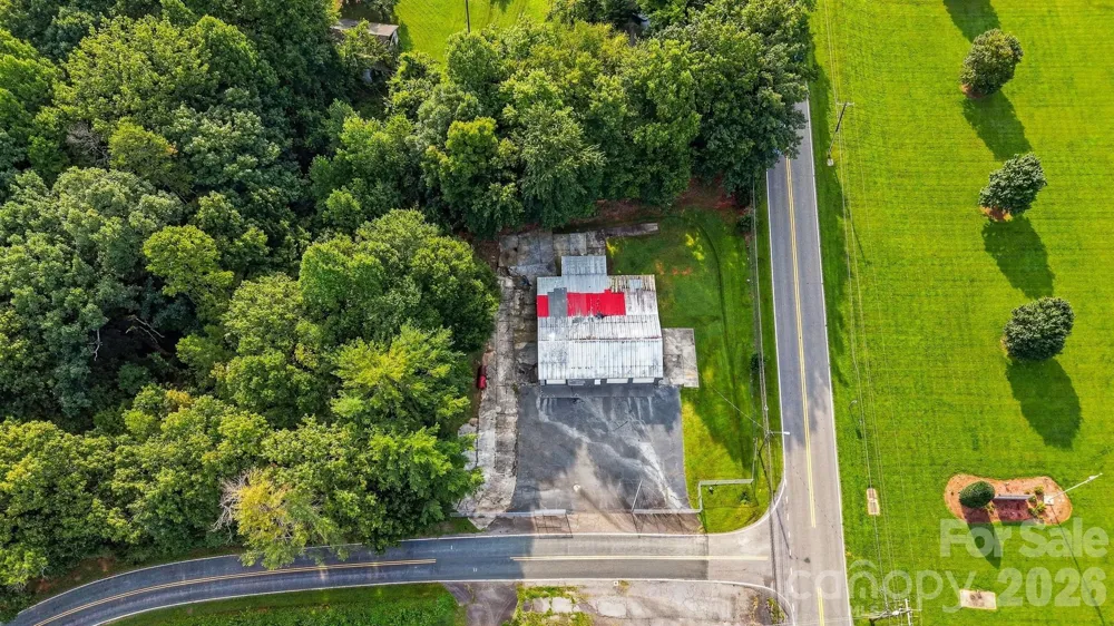 100 Refour Road NE Valdese, NC 28690