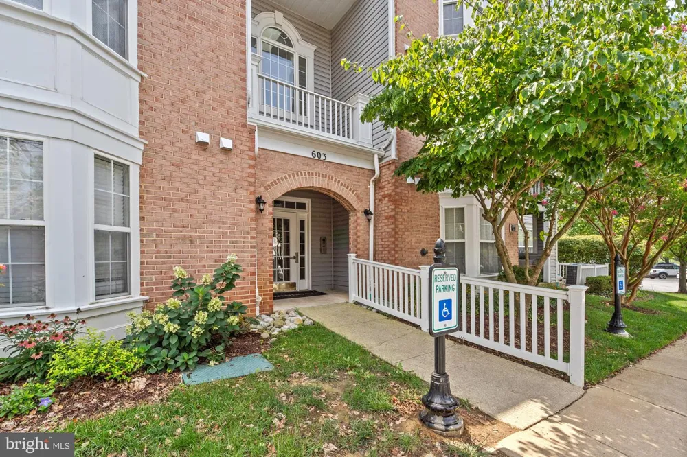 603 BURTONS COVE WAY #9 Annapolis, MD 21401