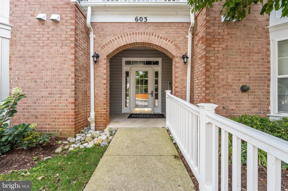 603 BURTONS COVE WAY #9 Annapolis, MD 21401