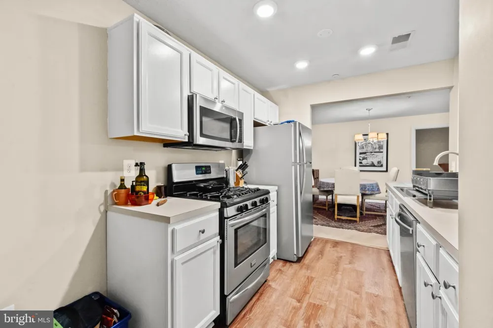 603 BURTONS COVE WAY #9 Annapolis, MD 21401