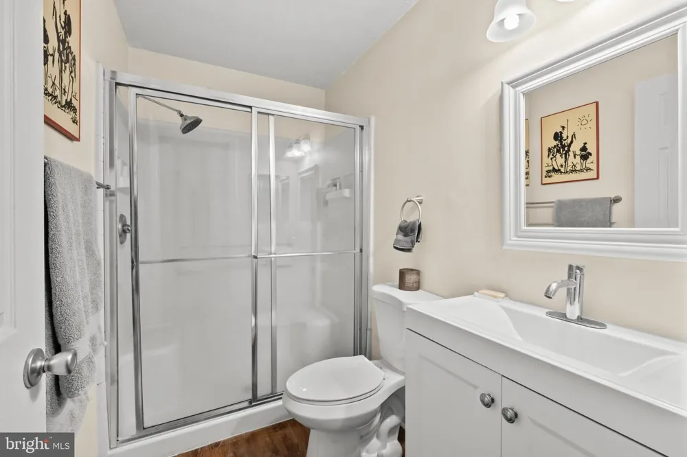 603 BURTONS COVE WAY #9 Annapolis, MD 21401