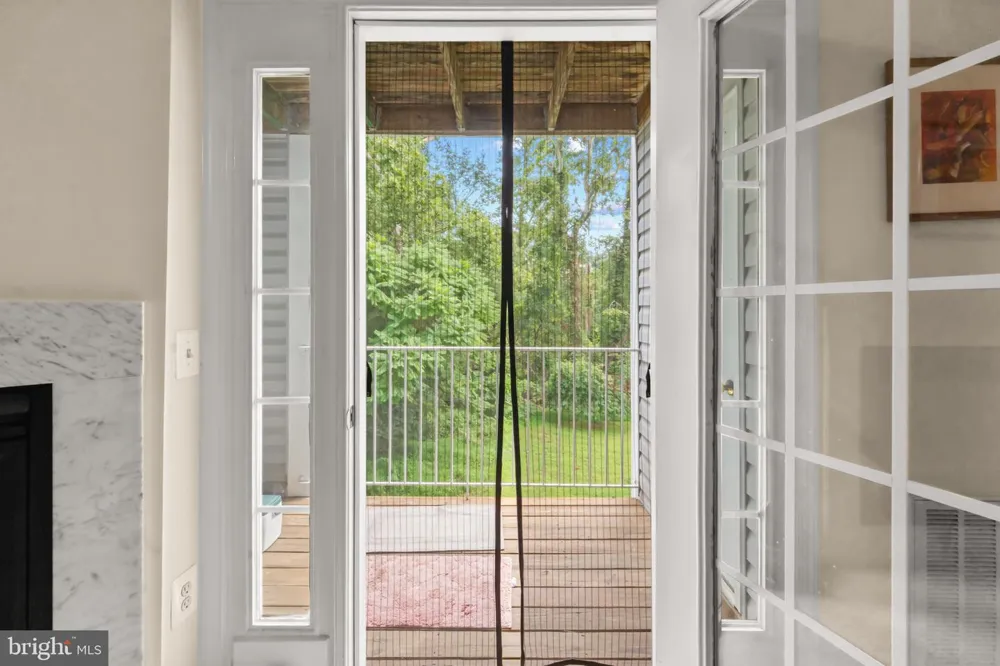 603 BURTONS COVE WAY #9 Annapolis, MD 21401