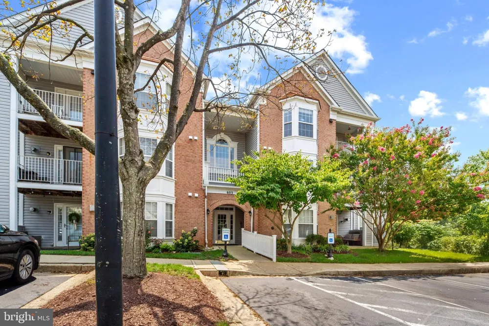 603 BURTONS COVE WAY #9 Annapolis, MD 21401
