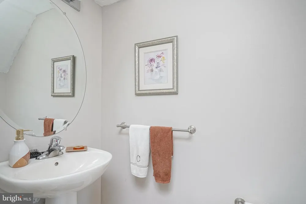 306 BRANDYWINE DRIVE Williamstown, NJ 08094