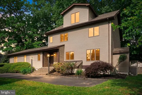 90 HOOVER AVENUE