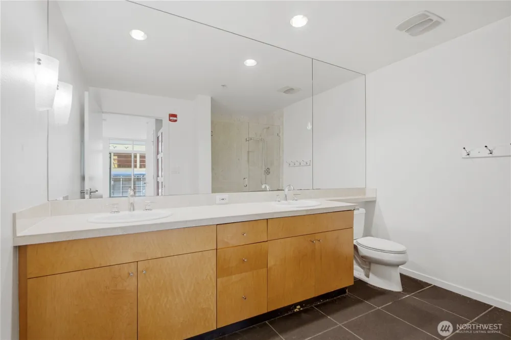 1188 106th Avenue NE #324 Bellevue, WA 98004