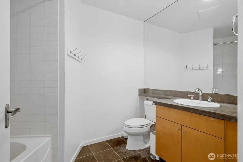 1188 106th Avenue NE #324 Bellevue, WA 98004
