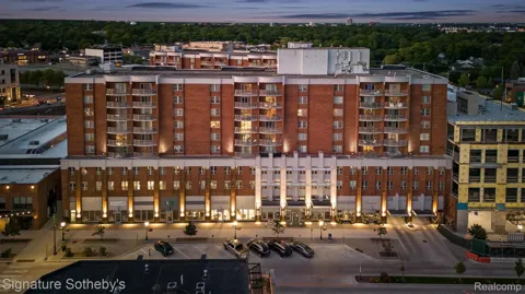 411 S Old Woodward Avenue #704