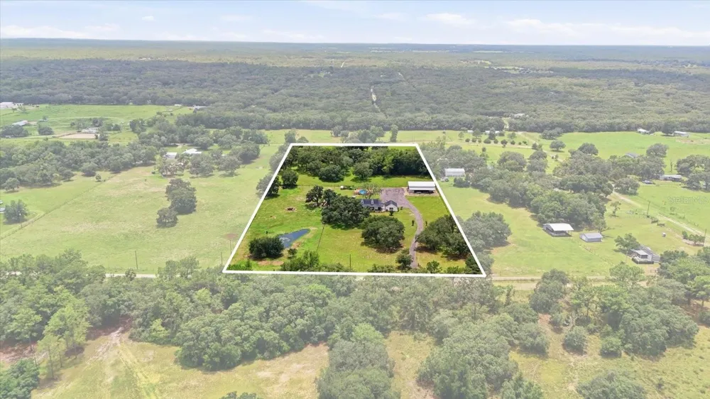 1750 W MANSFIELD STREET Lecanto, FL 34461