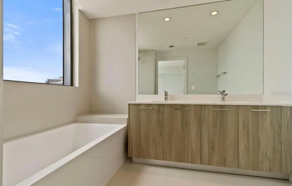 501 NE 31ST STREET #1808 Miami, FL 33137