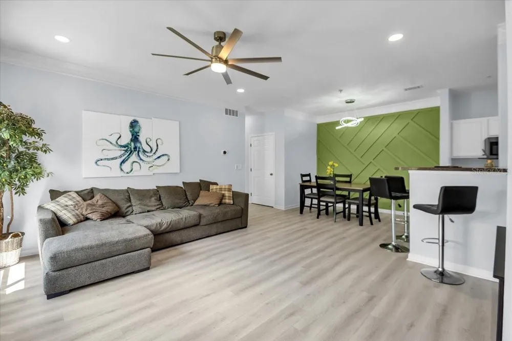 4802 51ST STREET W #1103 Bradenton, FL 34210