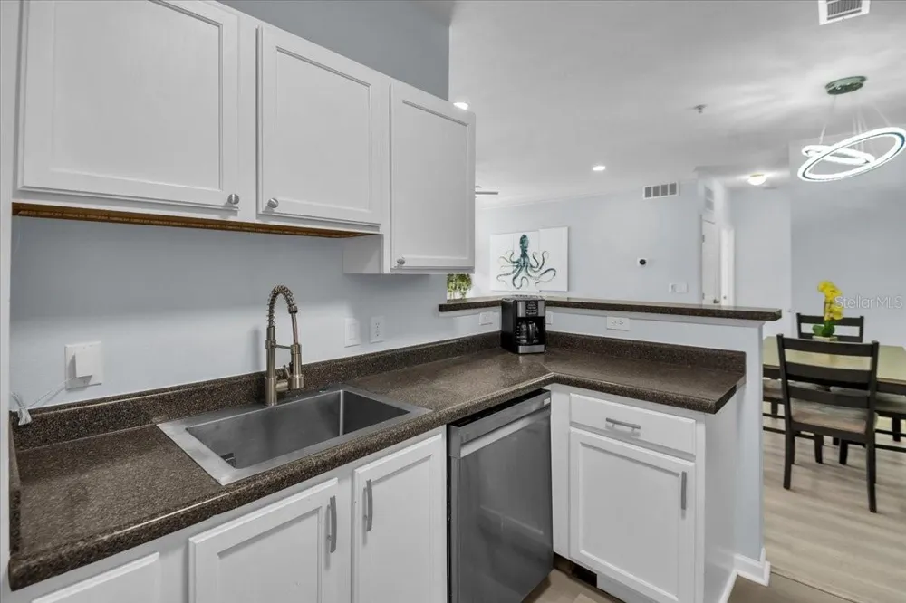 4802 51ST STREET W #1103 Bradenton, FL 34210