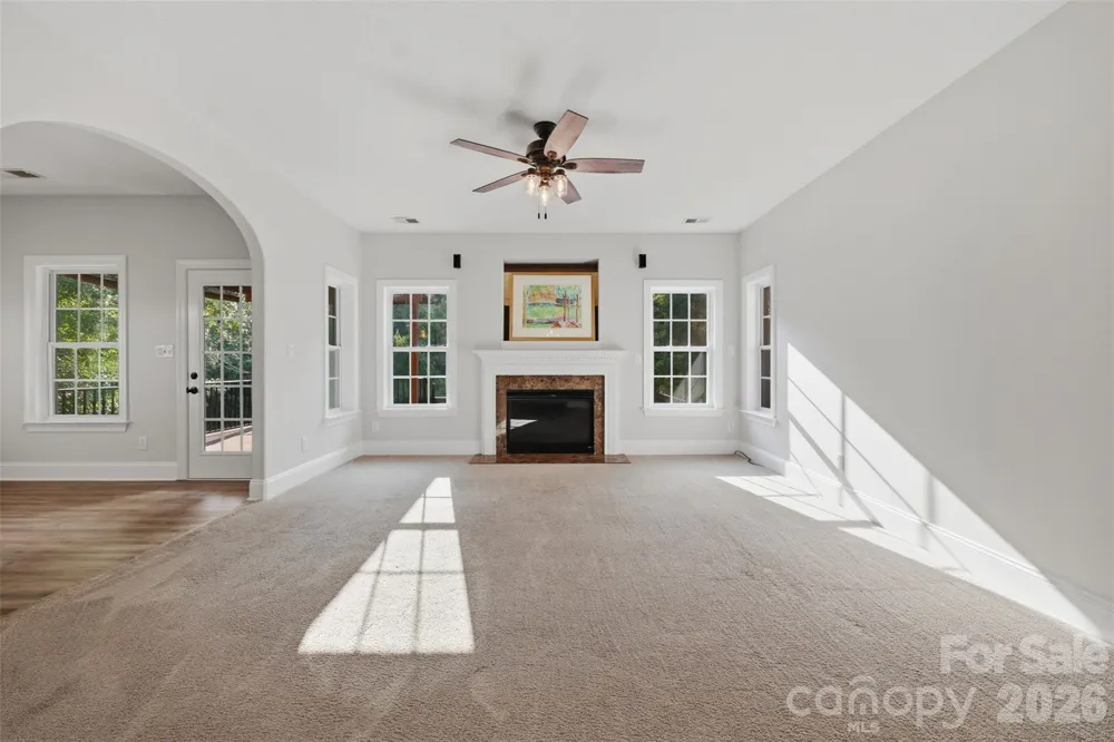 254 Streamside Place Mooresville, NC 28115
