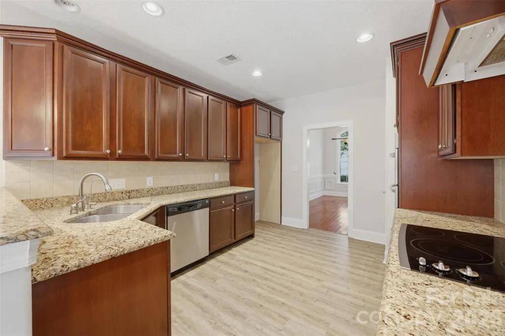 254 Streamside Place Mooresville, NC 28115
