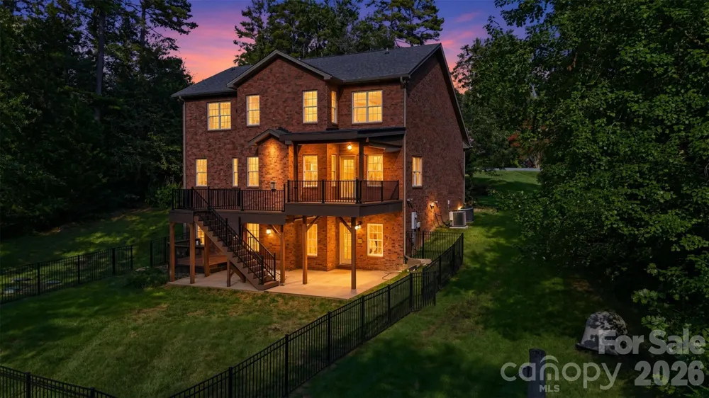 254 Streamside Place Mooresville, NC 28115