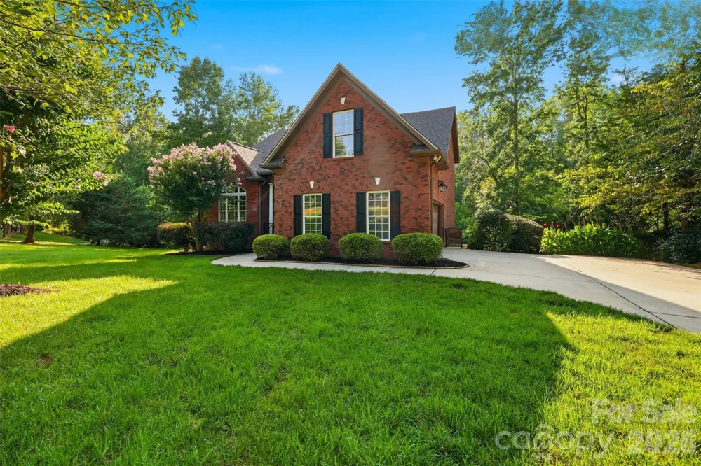 254 Streamside Place Mooresville, NC 28115