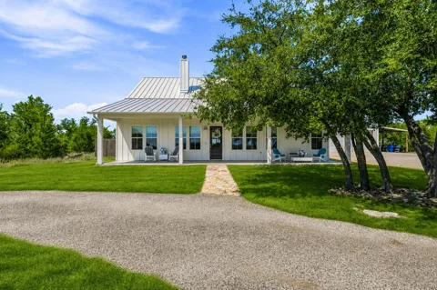 745 Schooner Way