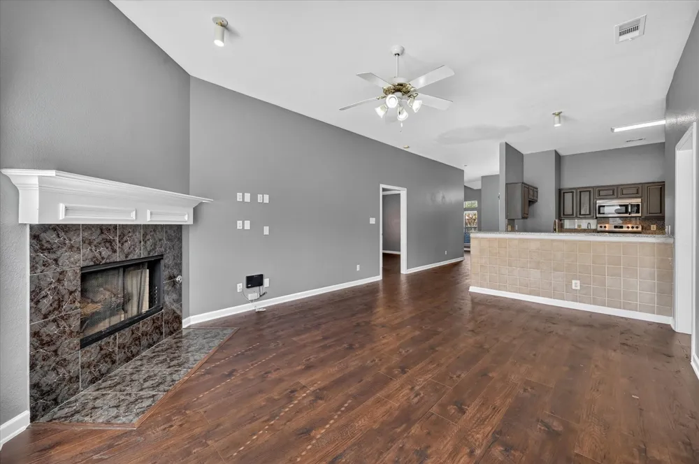 2060 Kenny Court Lewisville, TX 75067