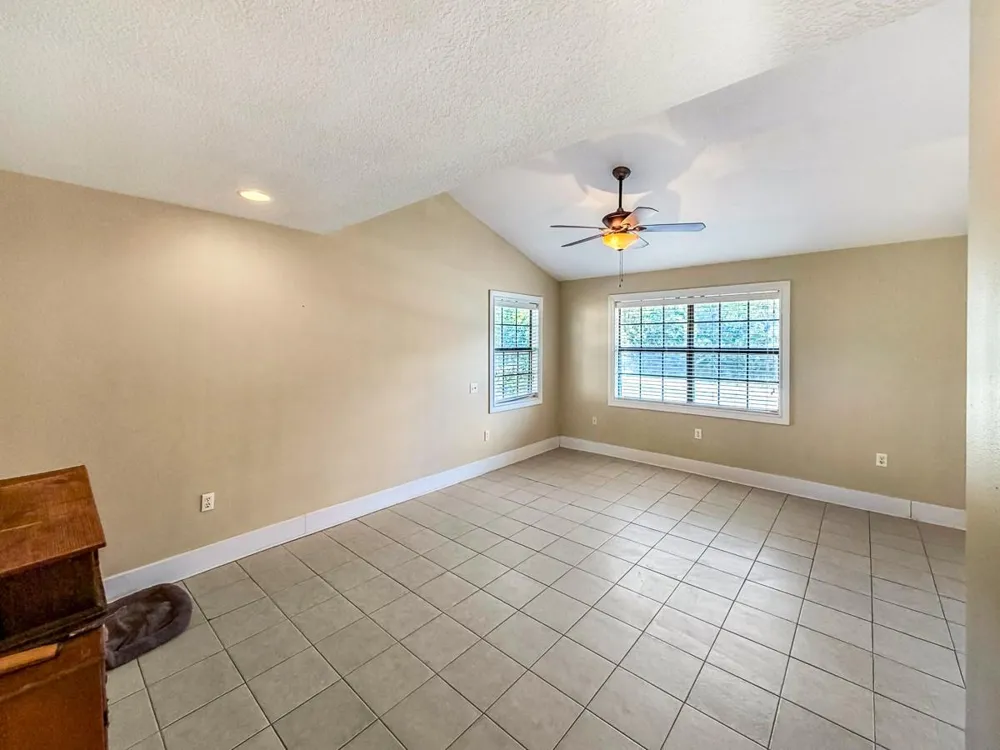 3308 County Road 4505 Crockett, TX 75835