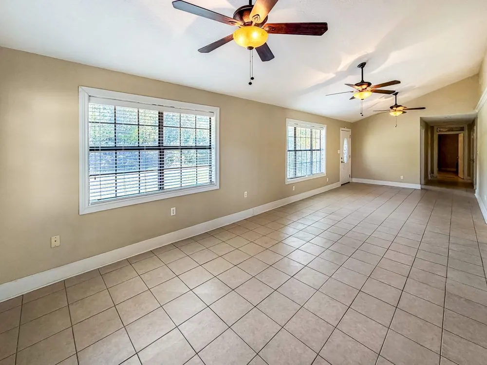 3308 County Road 4505 Crockett, TX 75835