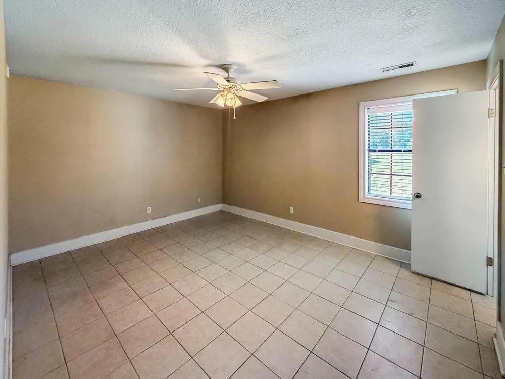 3308 County Road 4505 Crockett, TX 75835