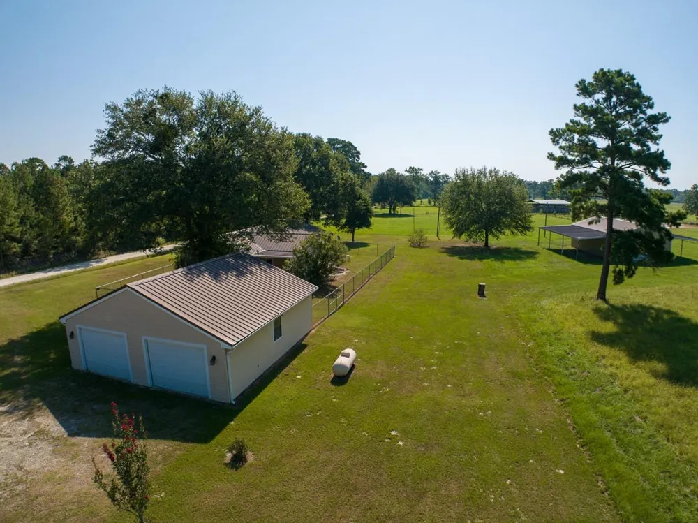 3308 County Road 4505 Crockett, TX 75835