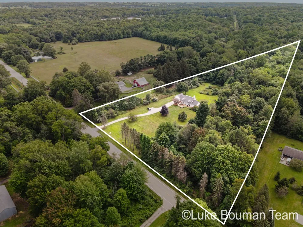 6352 143rd Avenue Holland, MI 49423