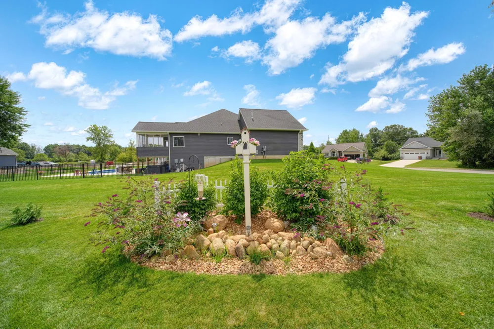 3531 Natural Lane Jackson, MI 49203