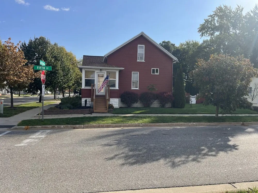 412 5th Street Grand Haven City, MI 49417