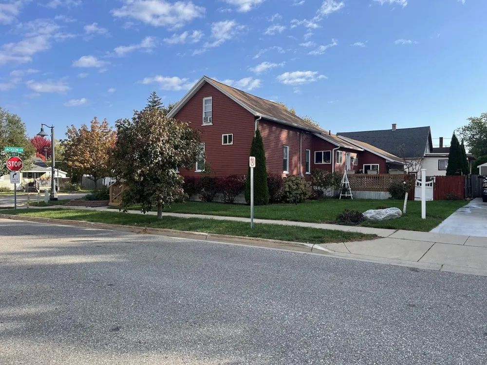 412 5th Street Grand Haven City, MI 49417
