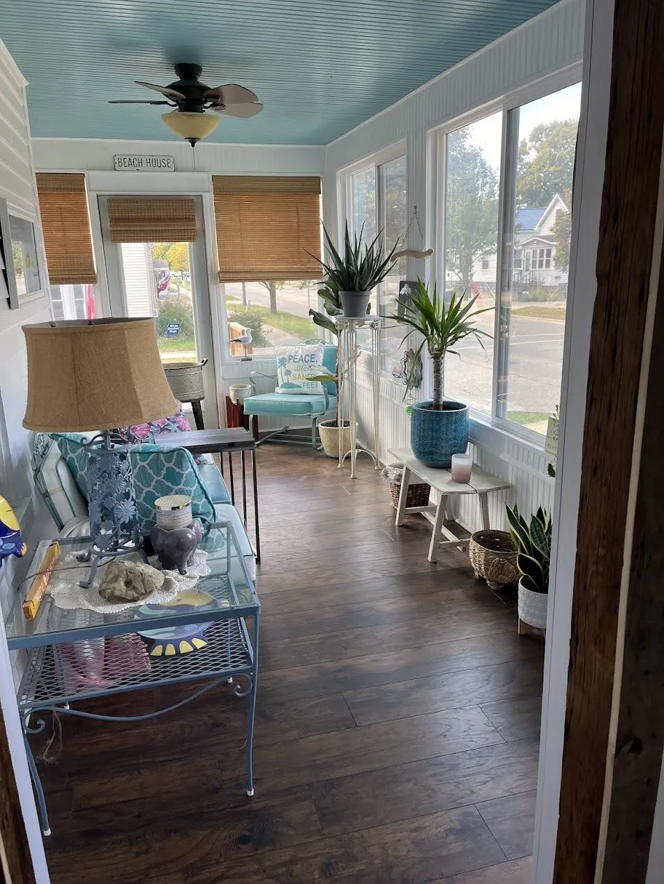 412 5th Street Grand Haven City, MI 49417