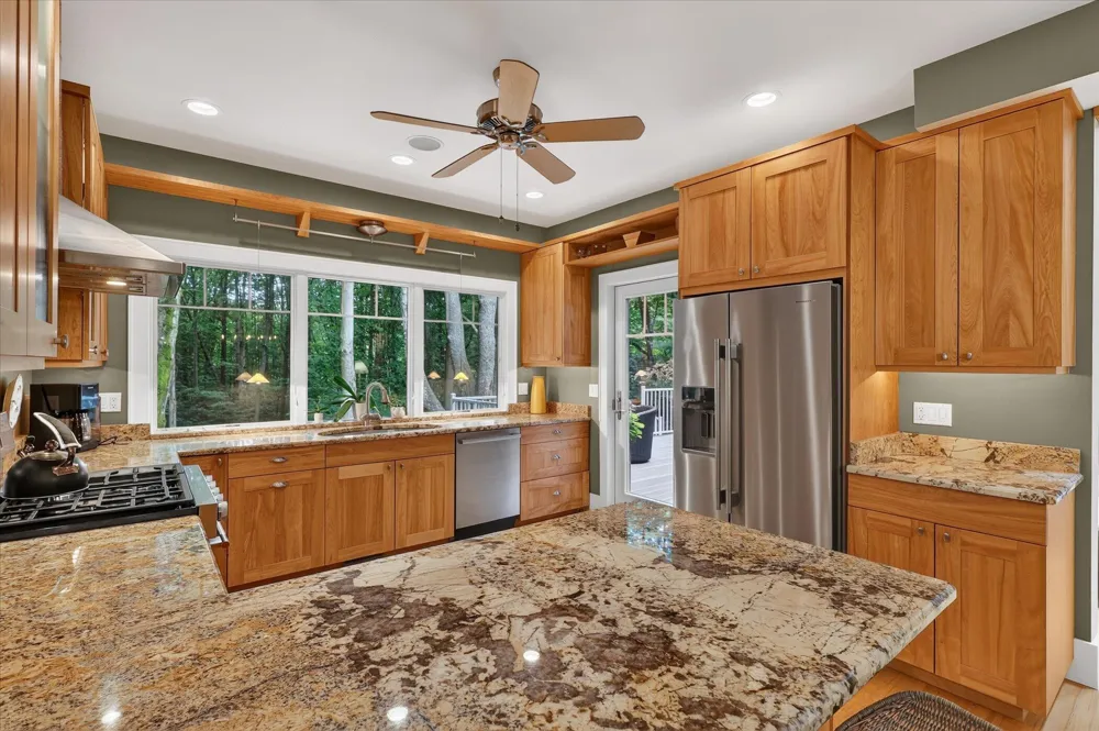 13724 Minnich Road Chikaming Township, MI 49125