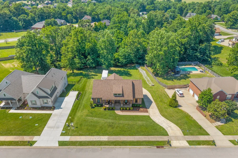 548 Dixie Ln Pleasant View, TN 37146