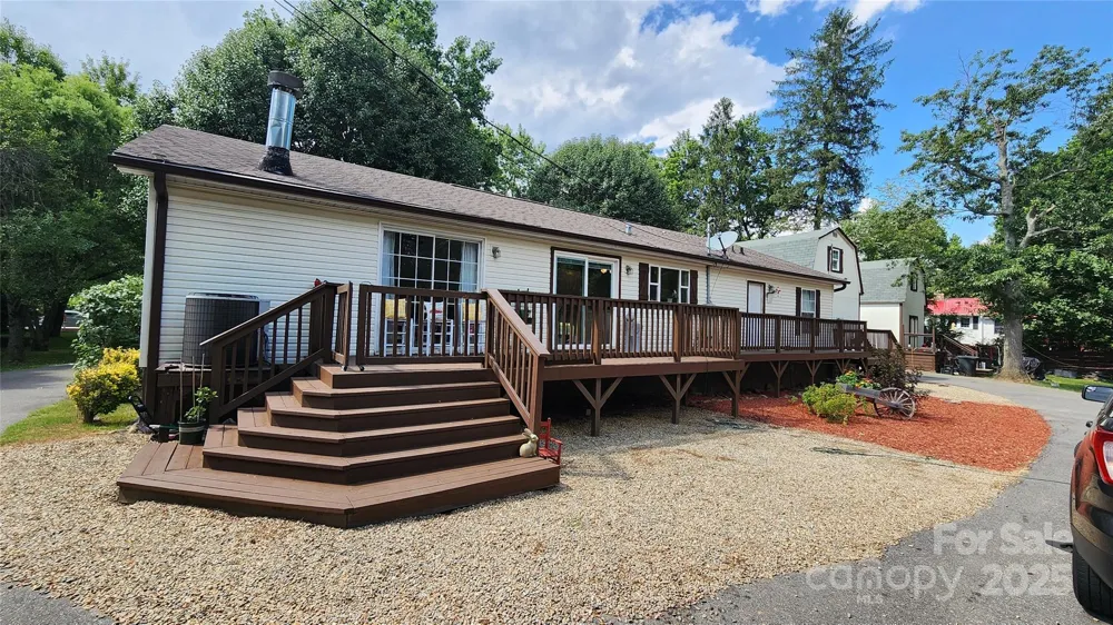 1235 Sulphur Springs Road Waynesville, NC 28786