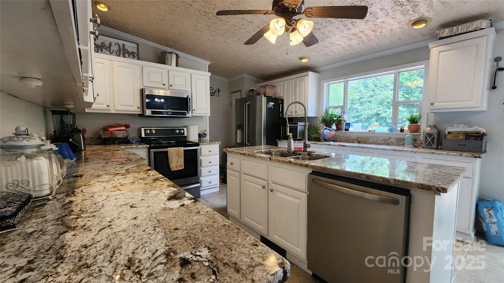 1235 Sulphur Springs Road Waynesville, NC 28786